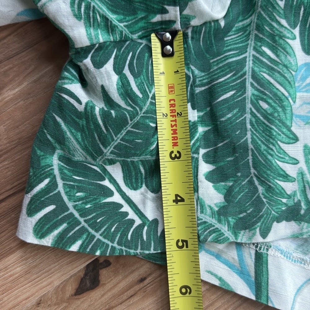 Black Halo Tropical Green Leaf Shorts - Picture 8 of 10